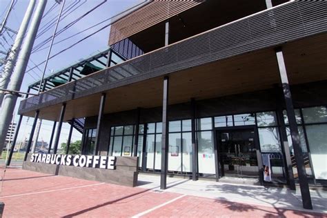 starbucks macapagal|Now Open: The Biggest Starbucks in the Country is in .